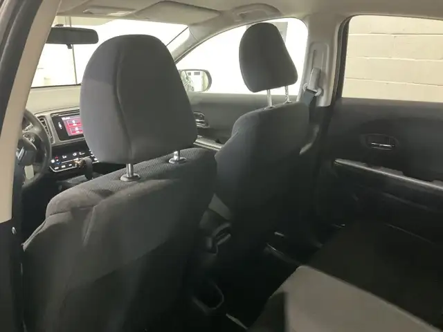 Honda HR-V LX 2RM CVT 2018 à vendre in Cars & Trucks in Laval / North Shore - Image 19