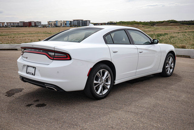 2023 Dodge Charger ALL WHEEL DRIVE V6 in Cars & Trucks in Strathcona County - Image 4