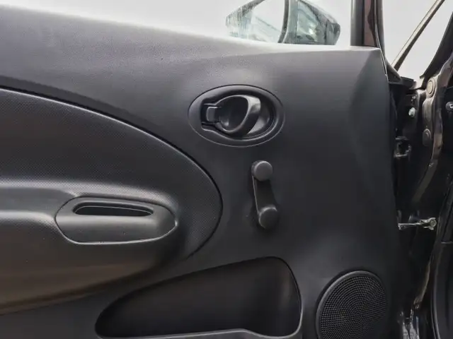 2017 Nissan Versa Note S in Cars & Trucks in Oakville / Halton Region - Image 7