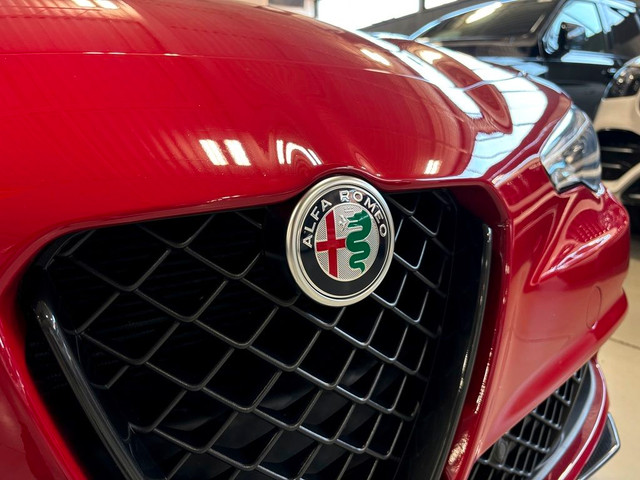 2022 Alfa Romeo Giulia Quadrifoglio|RWD|CARBONHOOD|CARBONSEATS|B in Cars & Trucks in City of Toronto - Image 3