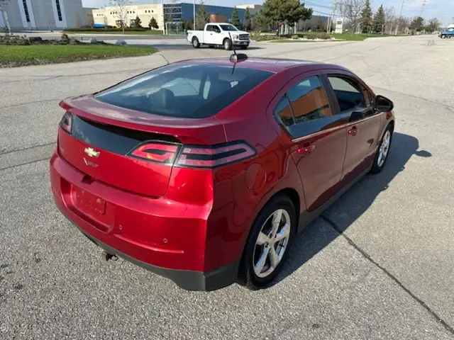 2015 Chevrolet Volt CERTIFIED, LEATHER, PLUG IN HYBRID, 1.4L 4 C dans Autos et camions dans Région de Mississauga/Peel - Image 7
