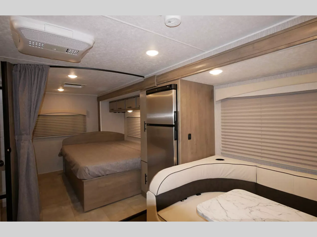 2023 Coachmen RV Freelander 23FS in RVs & Motorhomes in Kamloops - Image 7