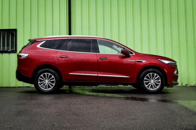 2022 Buick Enclave Essence • HEATED LEATHER • POWER LIFTGATE in Cars & Trucks in Cornwall - Image 2