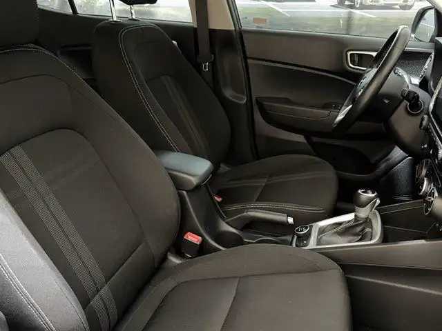 2023 Hyundai Venue Preferred | Heated Seats | Apple CarPlay dans Autos et camions dans Ville d’Edmonton - Image 24