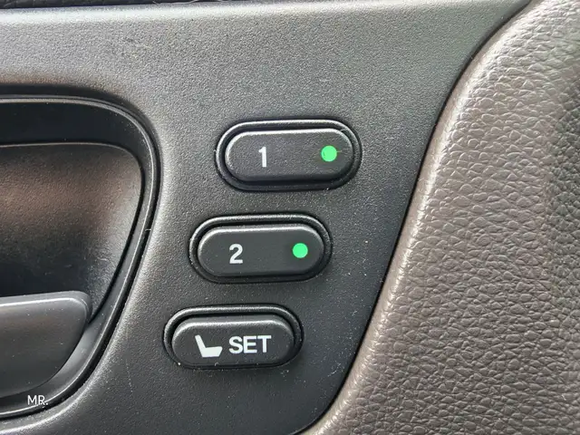 2018 Honda Odyssey EX-L RES REVERSE / SIDE CAMERA,Road Departure in Cars & Trucks in City of Toronto - Image 35
