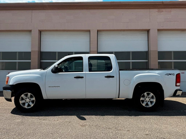2013 GMC Sierra 1500 4WD 4.8L = 126K = NEW TRANNY = CLEAN CAR FA in Cars & Trucks in Edmonton - Image 2