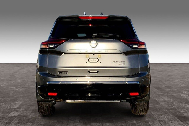 2025 Nissan Rogue AWD PLATINUM dans Autos et camions  à Ville d’Edmonton - Image 4