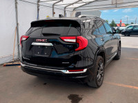 À voir! / Come see it! BAS KILOMÉTRAGE / LOW MILEAGE. Version Denali AWD, Toit panoramique, Système... (image 8)
