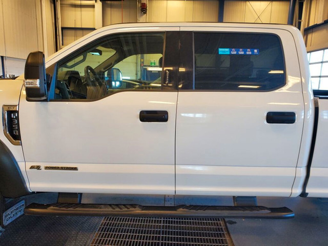  2019 Ford F-350 XLT W/VALUE PACKAGE in Cars & Trucks in Moose Jaw - Image 2