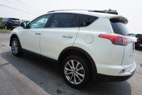 SAFETY INCLUDED 22 TOYOTA SERVICE RECORDS LOCAL ONTARIO CAR LOW KMS MINT Very Clean Toyota AWD Rav4... (image 3)