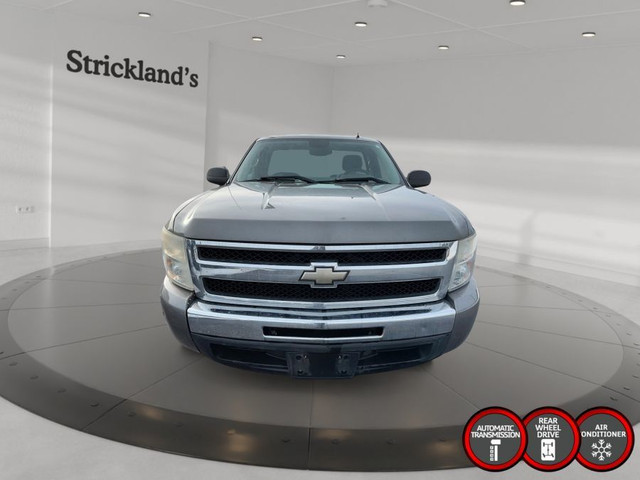 2009 CHEVROLET SILVERADO 1500 LT REG CAB in Cars & Trucks in Stratford - Image 3