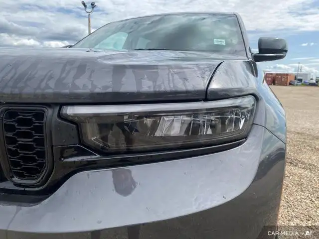 2025 Jeep Grand Cherokee L Altitude 4x4 Sunroof Nav Capable in Cars & Trucks in St. Albert - Image 12