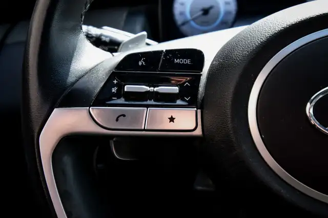 2024 Hyundai Santa Cruz Ultimate • SUNROOF • NAV • COOLED SEATS dans Autos et camions dans Cornwall - Image 17