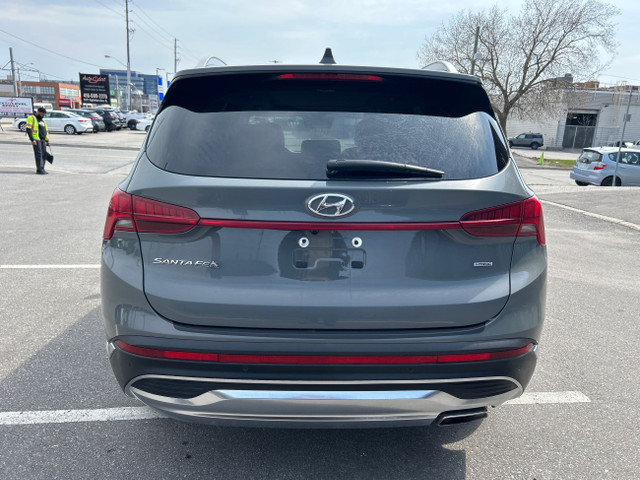 2022 Hyundai Santa Fe Preferred w/Trend Package Preferred Tre... in Cars & Trucks in City of Toronto - Image 4