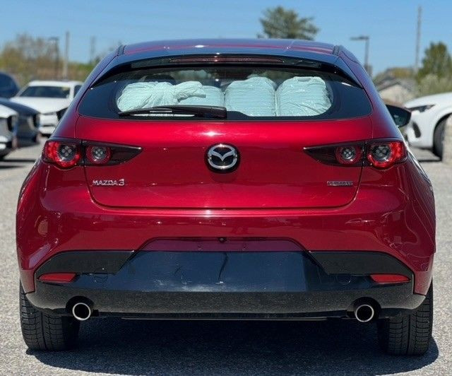 2019 Mazda Mazda3 Sport GS Auto FWD / 2 SETS OF TIRES dans Autos et camions  à Ottawa - Image 4
