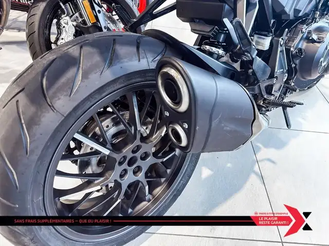 2022 HONDA CB1000r in Street, Cruisers & Choppers in Laval / North Shore - Image 5