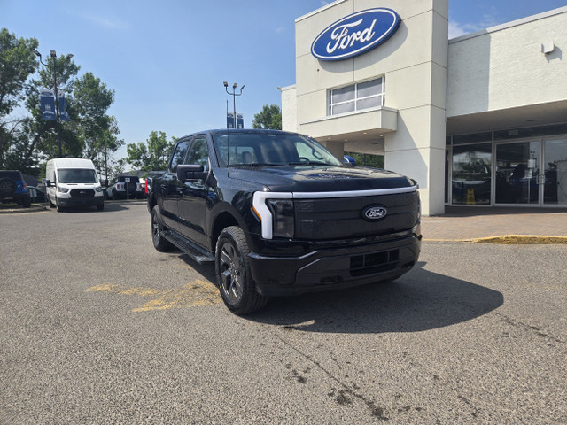 2025 Ford F-150 Lightning FLASH | MOBILE PWR CORD | BLUECRUISE | in Cars & Trucks in Calgary - Image 2