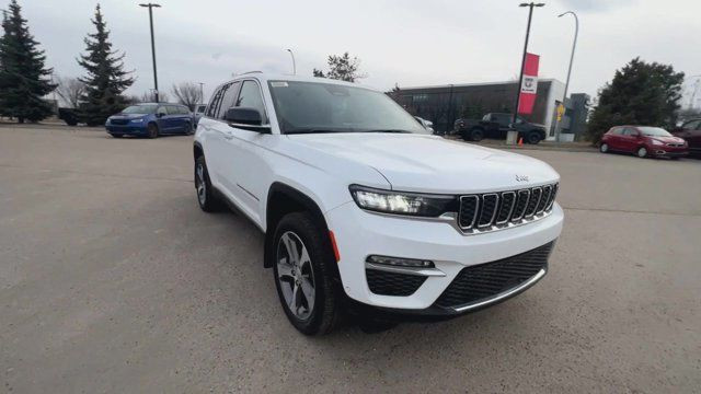 2023 Jeep Grand Cherokee 4xe | Remote Start | Heated Seats in Cars & Trucks in Edmonton - Image 3