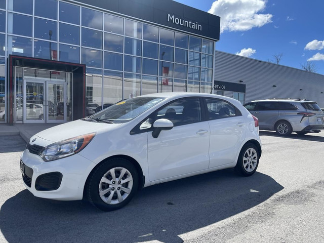 2014 Kia Rio LX in Cars & Trucks in Hamilton