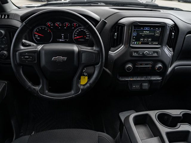 2022 Chevrolet Silverado 1500 LTD Custom Trail Boss in Cars & Trucks in Barrie - Image 2