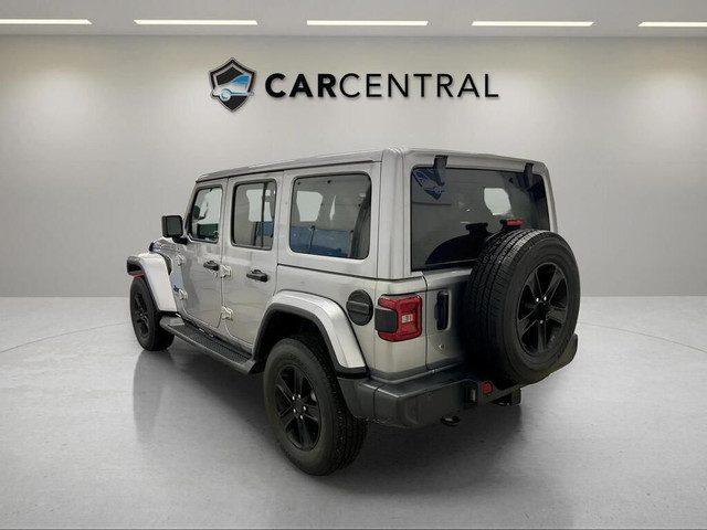2020 Jeep Wrangler SAHARA ALTITUDE in Cars & Trucks in Barrie - Image 3