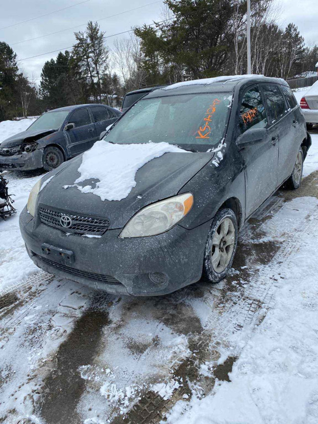 2005 Toyota Matrix Base in Cars & Trucks in Barrie