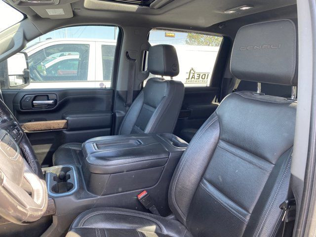 2021 GMC Sierra 3500HD Crew Cab Denali in Cars & Trucks in Edmonton - Image 2