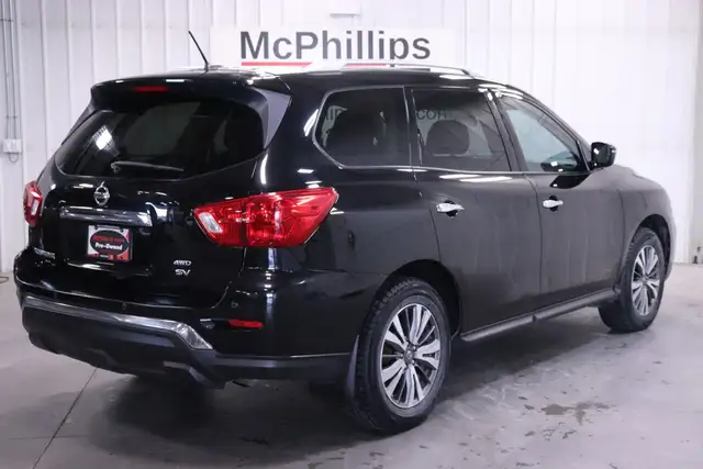 2017 Nissan Pathfinder S63006656811521123