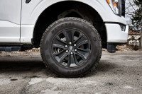 This 2022 Ford F-150 is for sale today. This Crew Cab 4X4 pickup has 99,499 kms. It's _white in colo... (image 6)