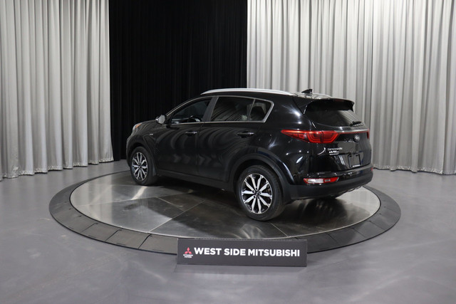 2019 Kia Sportage EX AWD / Heated Leather Seats/Wheel / Apple... in Cars & Trucks in Edmonton - Image 4