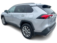 Le Toyota RAV4 Limited 2022 est la version haut de gamme du populaire VUS compact de Toyota. Il se d... (image 8)