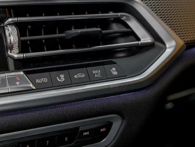 BMW X5 M50I AWD V8 PREMIUM PKG *TOIT* NAV SIÈGES MASSAGE 2020 in Cars & Trucks in Laurentides - Image 25