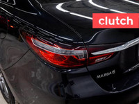 NO ACCIDENTS / CLEAN CARFAX / Auto Dimming Rearview Mirror, Front Heated Seats, Climate Control and... (image 9)