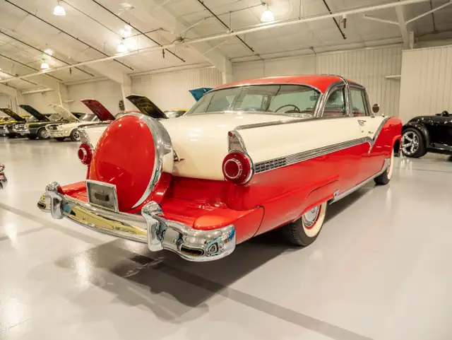 1956 Ford Crown Victoria in Classic Cars in London - Image 8