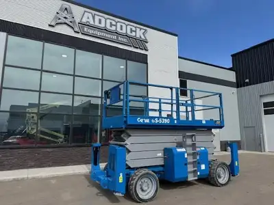 USED 2012 GENIE GS-5390RT ROUGH TERRAIN SCISSOR LIFT! IN STOCK IN EDMONTON, WE SHIP ANYWHERE IN NORT...