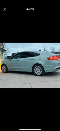 2014 Ford Fusion SE