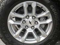 SILVERADO 1500 CREW RST 4 Engine: 5.3L 8cyl. L/100Km City: 0.0 L/100Km Hwy: 0.0 (image 6)