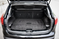This 2018 Nissan Qashqai is for sale today. This SUV has 112,470 kms. It's black in colour and is co... (image 7)