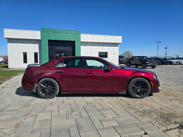 2023 Chrysler 300 in Cars & Trucks in Ottawa - Image 4