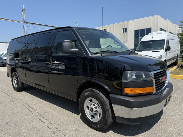 2023 GMC Savana Passenger LT in Cars & Trucks in Oakville / Halton Region - Image 2
