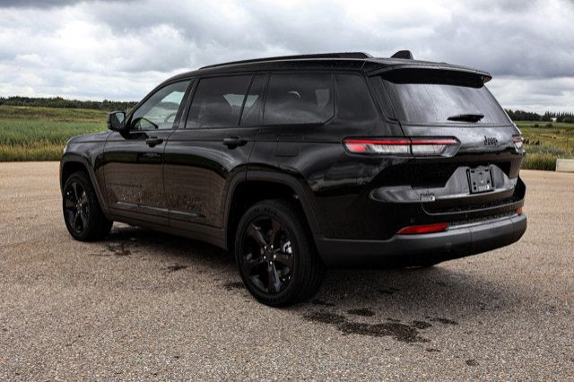 2025 Jeep Grand Cherokee L Altitude in Cars & Trucks in Strathcona County - Image 2
