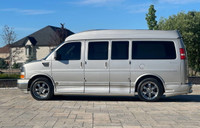 2009 GMC Savana Explorer Limited SE AWD Luxury Meets Capability Take road trips to the next level wi... (image 3)