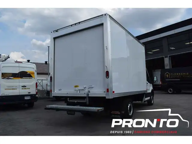 2022 Ford Transit T-250 ** Cube 12 pieds ** Roue Simple ** Garan in Cars & Trucks in Laval / North Shore - Image 10