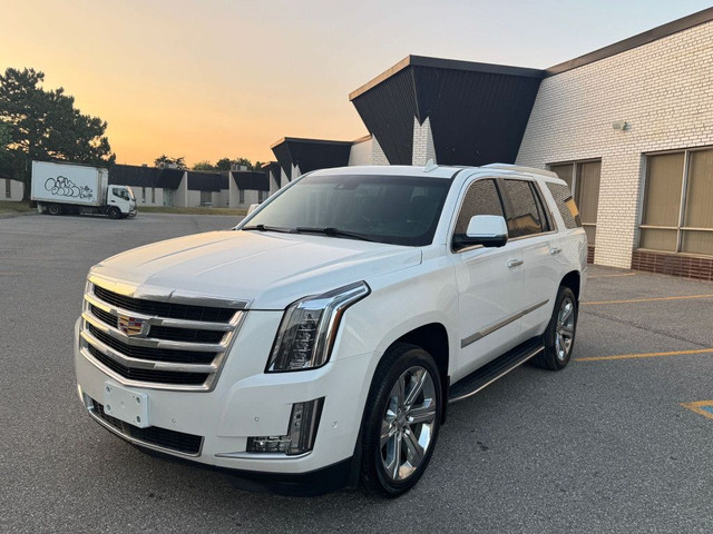 2019 Cadillac Escalade Premium Luxury 4x4 Automatic in Cars & Trucks in City of Toronto - Image 3