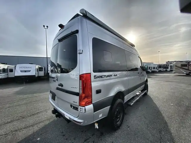 2023 Thor Motor Coach Sanctuary 19P in RVs & Motorhomes in Abbotsford - Image 10
