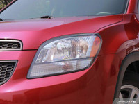 This versatile vehicle offers impressive features like a powerful 2.4L DOHC I4 VVT engine, ensuring... (image 5)