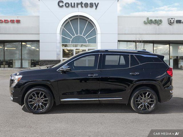 2023 GMC Terrain Denali | Heated Front/Rear Seats in Cars & Trucks in Calgary - Image 3