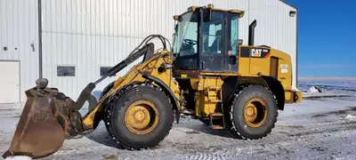 924H wheel loader, C6.6 diesel engine, 143 HP, 12770 engine hours, 25644 lb operating weight, 20.5 R...
