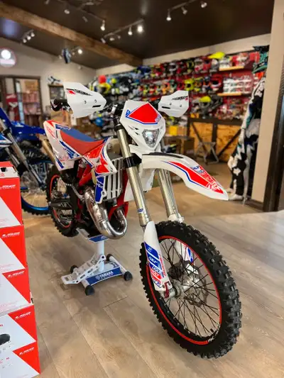 2019 Beta 125 RR Enduro Bike - Approx 20 H The smallest bike in the Beta range, the lightest and eas...