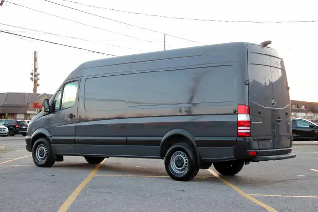 2017 Mercedes-Benz Sprinter 2500 170"+3-Passenger+Certified dans Autos et camions dans Région de Mississauga/Peel - Image 6
